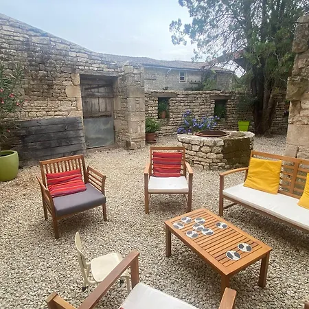 Familiale Namaste 3* Rouvre